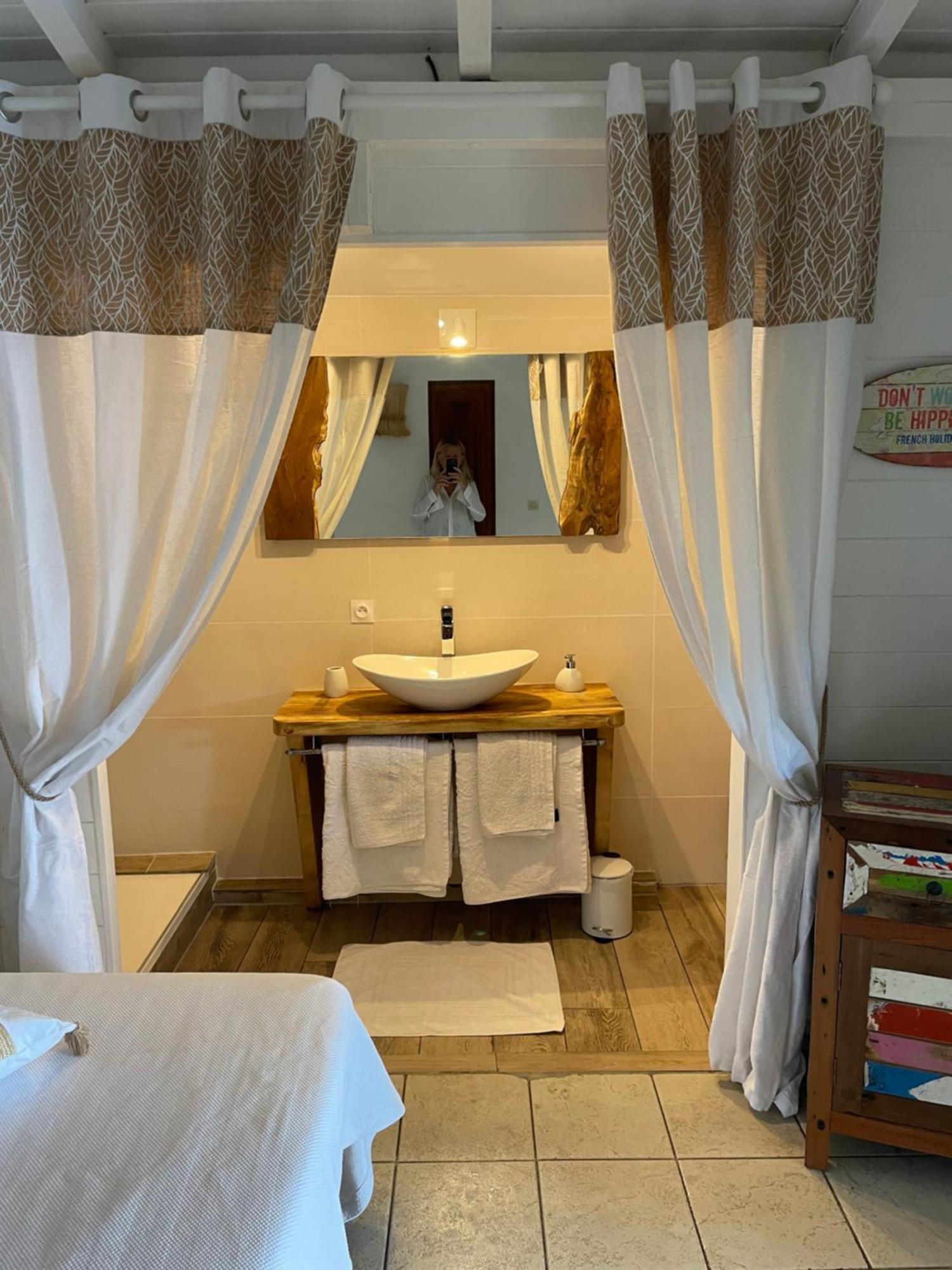 Villa Pelican Lodge Deshaies Bagian luar foto